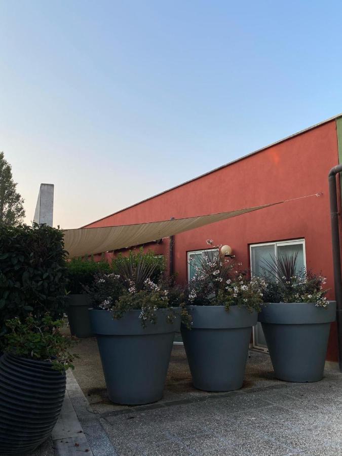 Hotel Zeffiro Sabaudia Exterior foto
